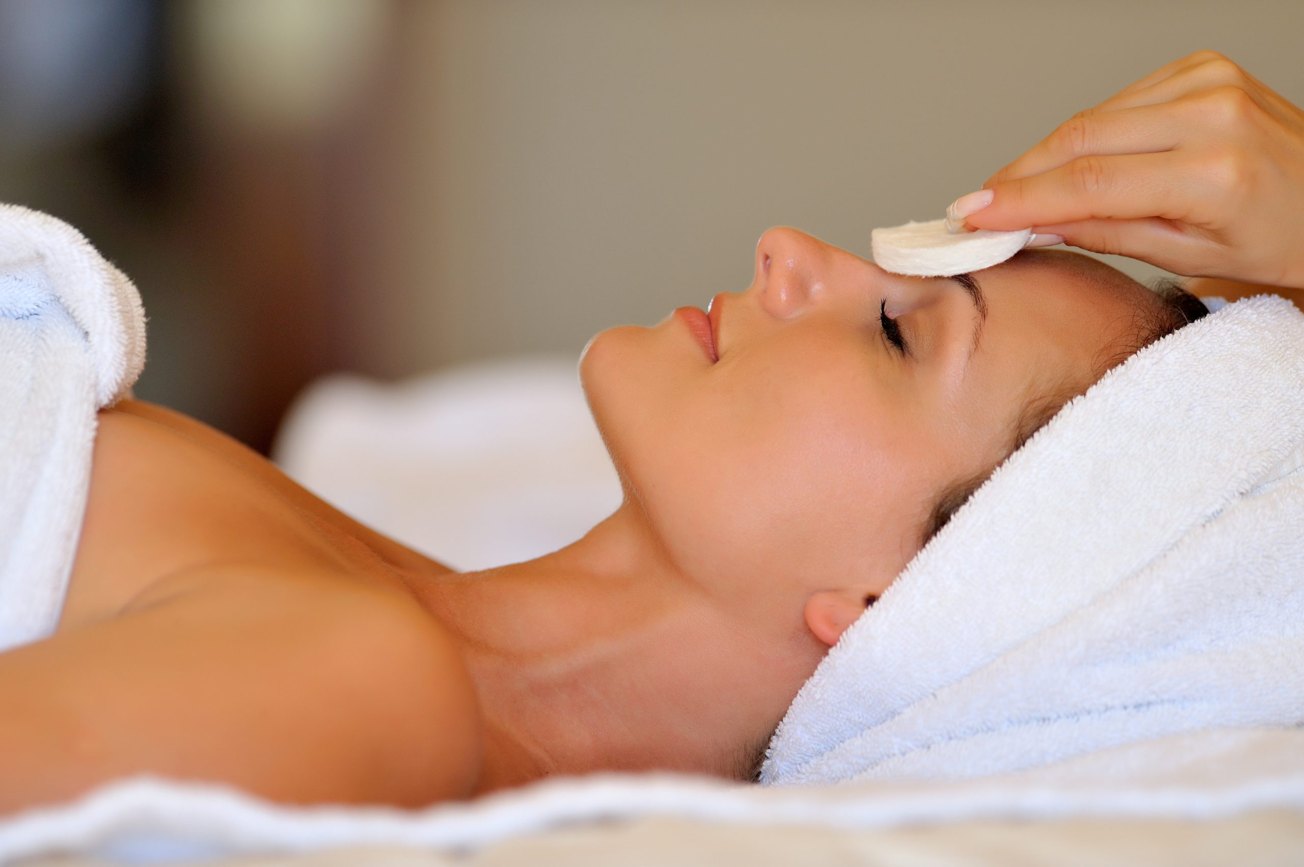 The Signature Facial: A Comprehensive Skincare Experience